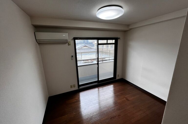 LINE_ALBUM_(after)鈴木ビル302号室_220501
