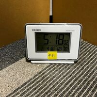 LINE_ALBUM_e11 時計　SEIKO_220216.jpg